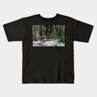 Mountain hike. Kids T-Shirt